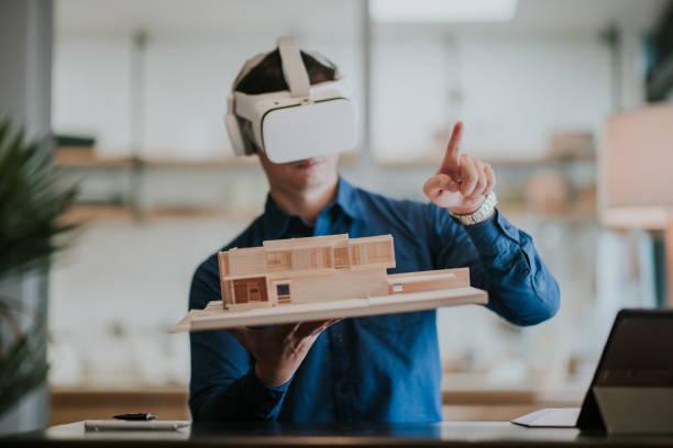Virtual Reality (VR)